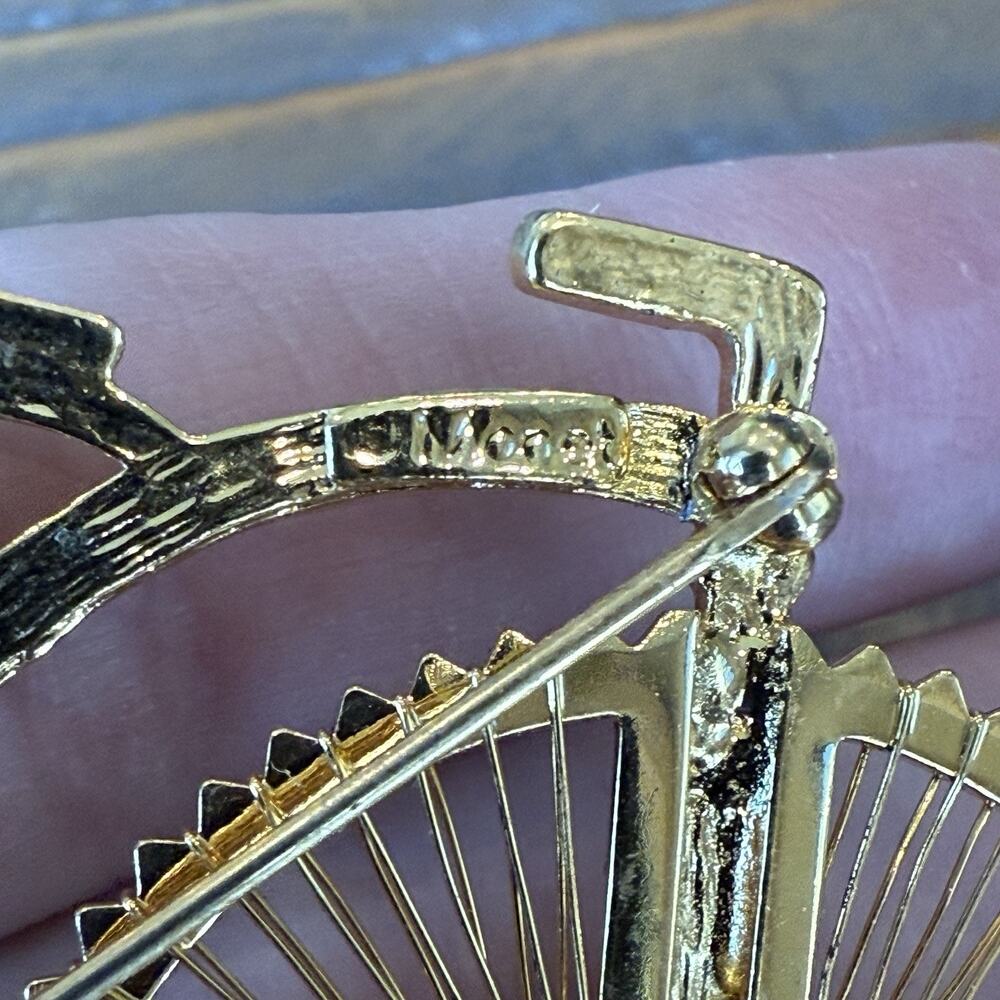 Vintage Signed MONET Gold Tone Old Fashioned High Wheel Bicycle Bike Pin Brooch - Picture 5 of 6